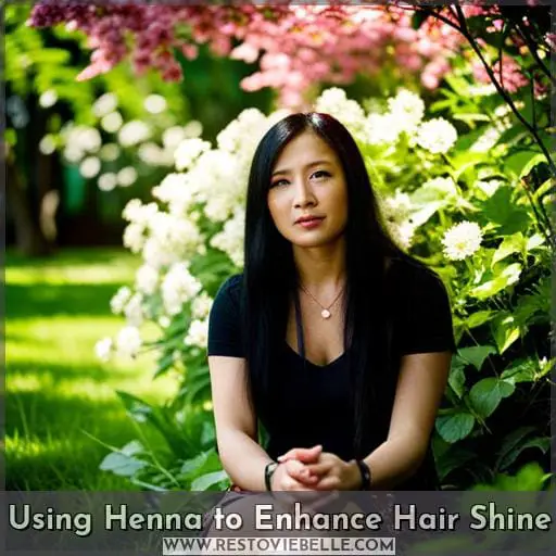Using Henna to Enhance Hair Shine