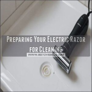 Preparing Your Electric Razor for Cleaning Preparing Your Electric Razor for Cleaning