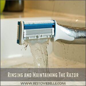 Rinsing and Maintaining The Razor Rinsing and Maintaining The Razor